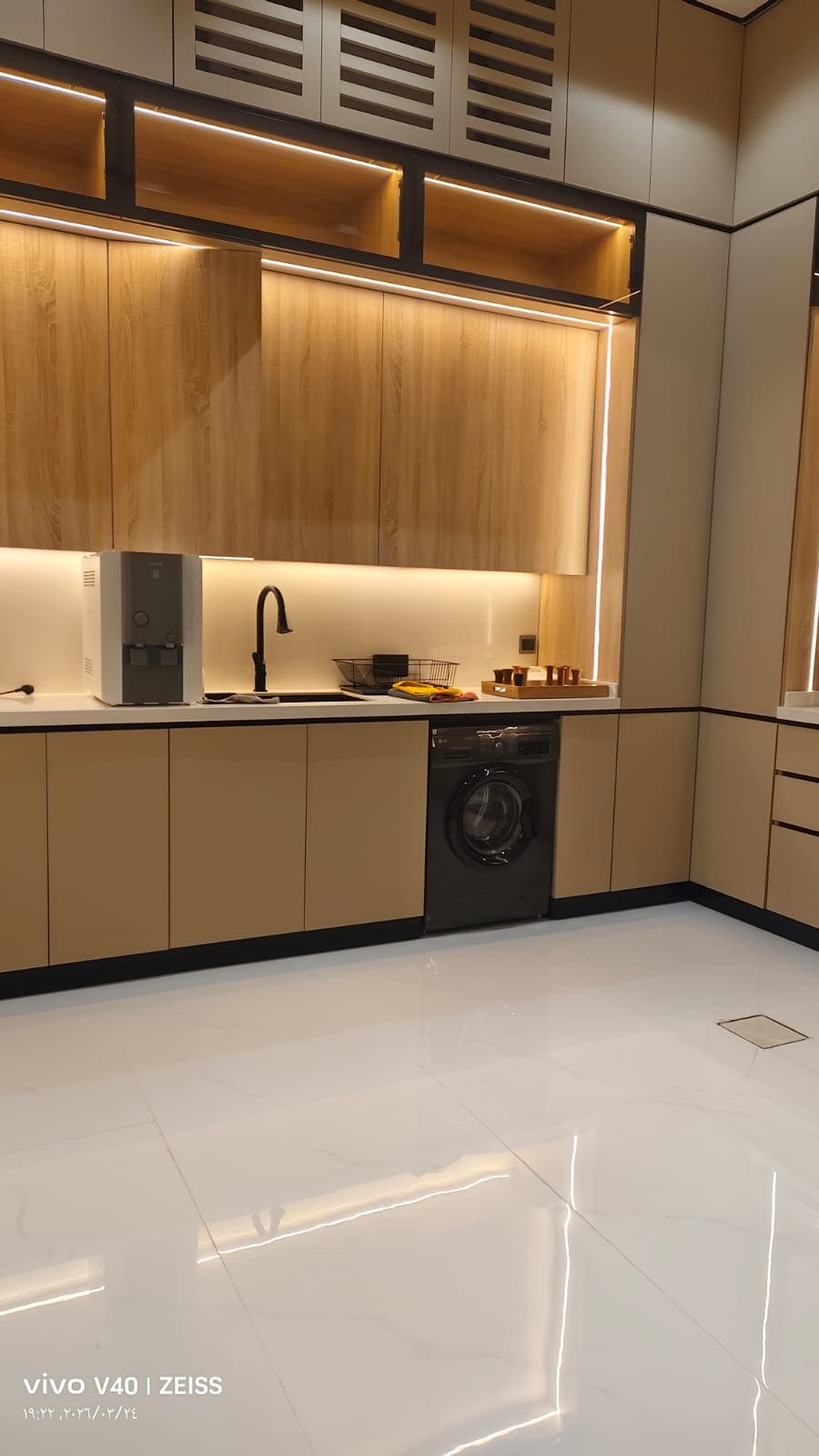 مطبخ ألمنيوم ورخام صناعي
