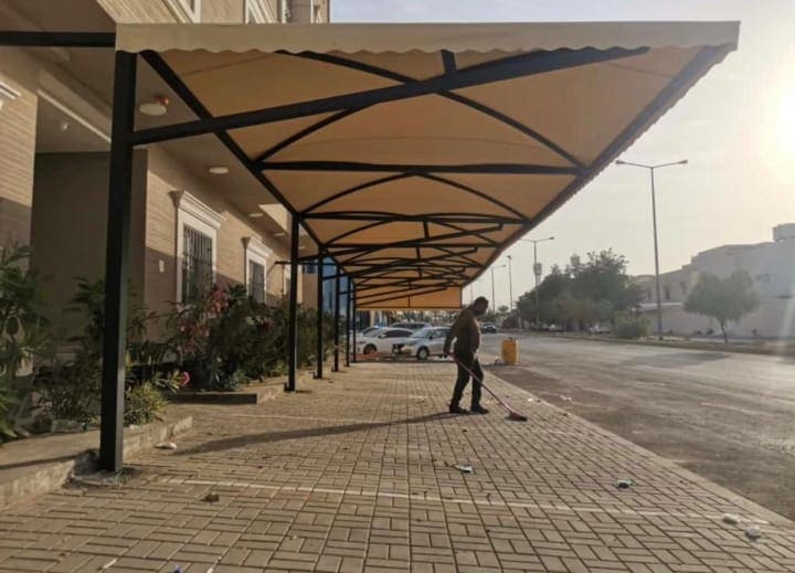 مظلات وسواتر خاصة
